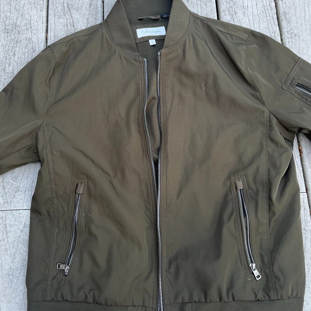 Men's Army Green Calvin Klein Bomber Jacket!!